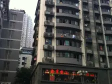 三峡广场步行街地铁口,生活方便,配套完善,诚心卖