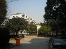 静安中环,近地铁,装好电梯,上下方便,诚意出售