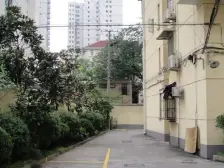 全新装修去年就装修好的,没有住过人,看房随时租掉暂时就不卖了