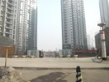 标准两室,自住装修 中间楼层 产权清晰 看房方便