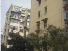 准电梯房+非顶楼+中间位置+诚意出售+近地铁+喜缺好房