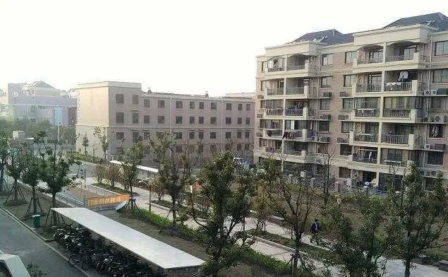 花山名苑