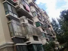 厨卫朝北,大开间,品质小区,繁华地段