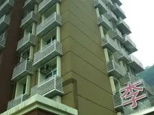 李子坝轻轨站 江景电梯房1房1厅 视野开阔 随时看房