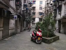 重大 全新装修 全新的家具家电 装修两年 看房方便