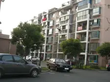 次新复式带阁楼,毛坯可随意装修,看房随时、