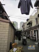 南京西路2楼使用复式大一房,出门2,12,13号线,诚意出
