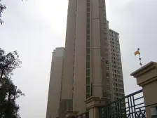 嘉定北地铁站200米的低价优选房源,有产权车位