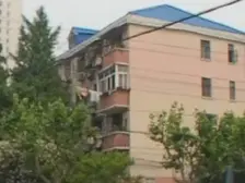 中间楼层 距离浦东南路近 公交出行方便