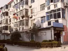 四房卧室全部朝南,户型方正,采光好无遮挡