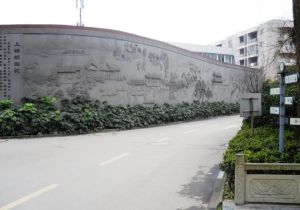 上锦颐园佳境3室1厅东北