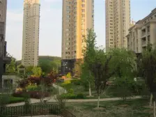 明秀山庄A区 4室3厅 南 北