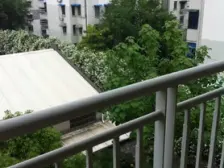 09年次新房 一梯两户 南北双阳台