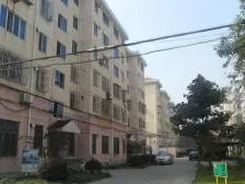 此房满五,采光好,生活配套齐全,精装修