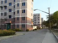 一梯两户,大两房,交通便利,居家装修,诚意出售,刚需好房