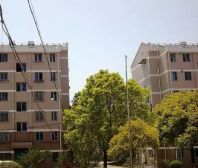 此房手续齐全,格局好,采光好,无遮挡,出行方便