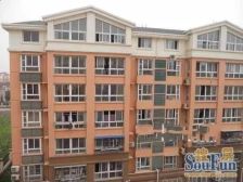 总高6层社区 得房率高 业主停车免费