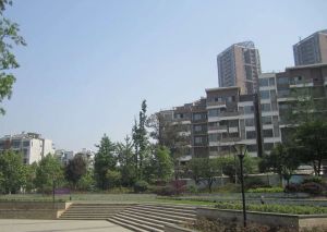 上东阳光艾特公馆1室0厅东南