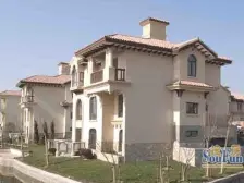 纯独栋别墅小区,400平大花园,满五且一