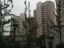 轻轨站 大平层4房小高层.2梯2户,朝中庭,住家舒适