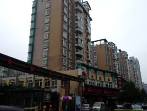 复式,小区中间位置,含汽车库一个,中间位置,满二