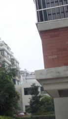 有二层大隔层布局,大阳光窗,明亮宽敞