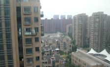 顶复 装修好 适合自住三代同堂 业主置换急卖 诚心卖