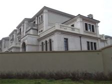 庐山国际别墅 大花园 户型格局好 诚心出售