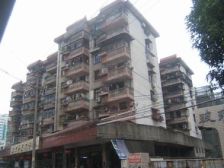 鸿业公寓 3室2厅 南 北