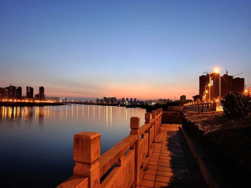 庄园心伽泊周边配套