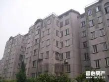 新华二村,环境优美,停车位充足。