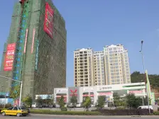 距夷陵万达2站路 精装四房带小院