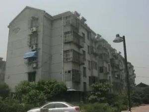 濠河旁边,南园路12号,好楼层。