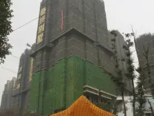 万科洋房,户型方正3房,1梯2户电梯入户,安静不吵。