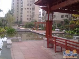 长乐市鹤上镇凯旋帝景小区电梯房