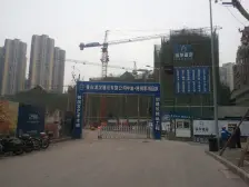 办公装修位置好门口公交站临马路出行方便,诚心卖