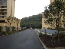 城南新区 银鸿畔山雅筑二房74万