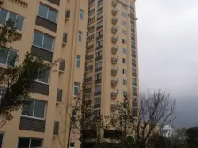 区政府旁 住家精装修 带屋顶花园 拎包入住