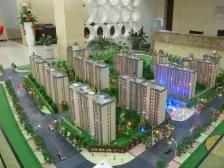 万达广场旁边的次新小区,精装修大两房,欢迎看房