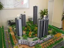 西区 紫台春千集三房102万