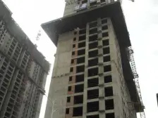 小区好位置 厨卫带窗 近地铁口 银滩雅苑三室