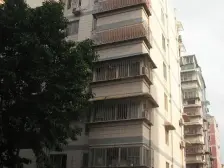 建发花园,南北两房,三面采光,中间楼层,小区安静。