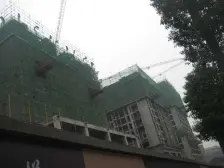 此房满两年 装修带家电家具 户型方正 住家安静