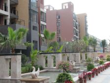 松湖春天高楼层3房,精装修诚心卖,家电齐全