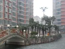 两梯三户东边户,南北全明户型,采光好无遮挡。