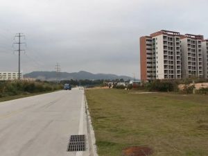高新低密度小区,设施完善,出行方便