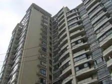 明珠家园院子中间 小高层洋房 精装修 四室两厅两卫