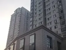 地铁口 满五年不唯一 户型方正 布局合理 看房方便