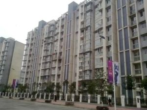 城南S11线站点口房东自住精装两室