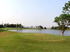 湖海双景5层电梯别墅 实际使用1000平以上 前后大花园